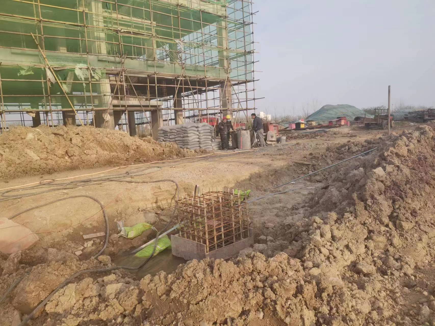 老街街道当桥梁出现裂缝的时候应该及时加固修补